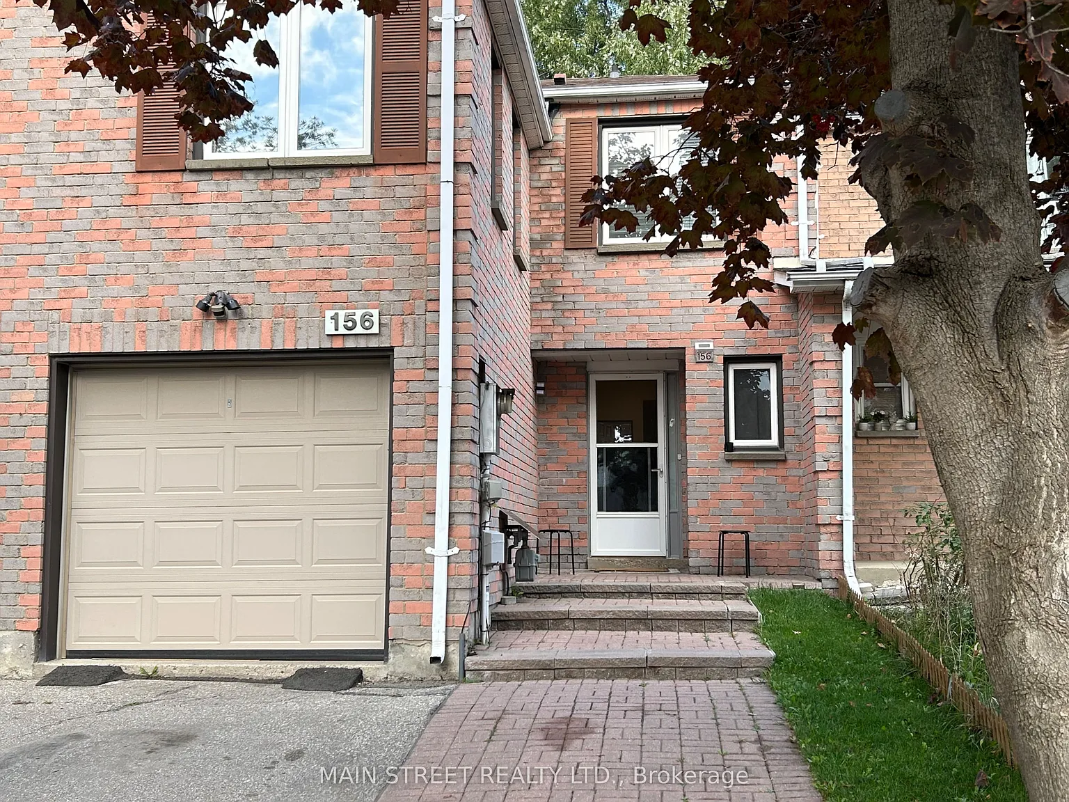 156 Observatory Ln photo 1