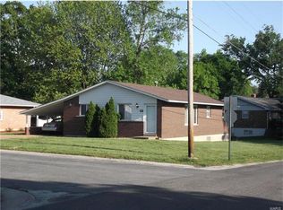 1119 N Rapp Ave, Columbia, IL 62236