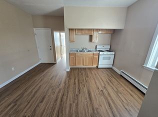 58 Mott St #3W, New Bedford, MA 02744