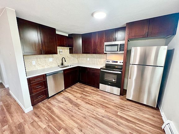 2nd image of 1060 Teller St #Ff2257501