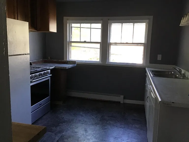 930 Emerald St #3A — Photo 17