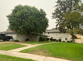 14581 Del Amo Ave #B, Tustin, CA 92780