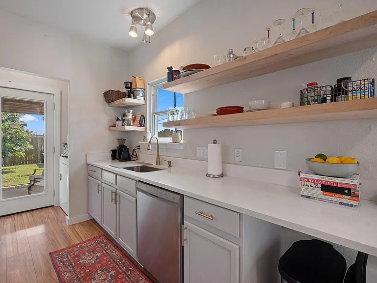 4603 Ribbecke Ave — Photo 12