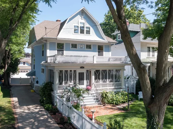 1004 Washington Ave, Oshkosh, WI 54901