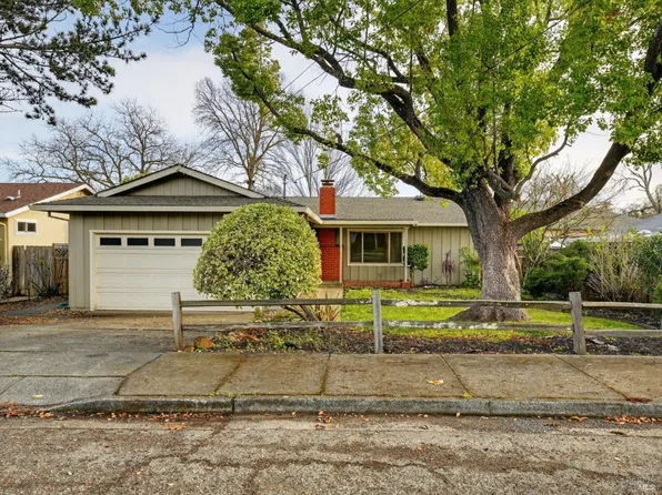 970 Madison Dr, Sonoma, CA 95476