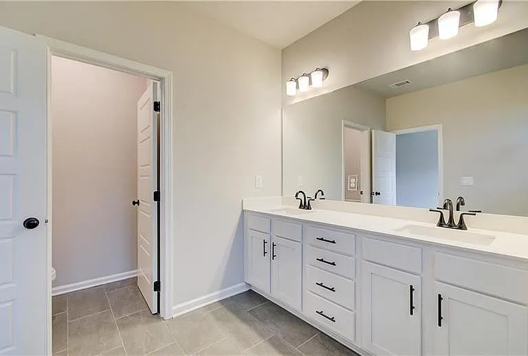 4654 Cypress Landing Way — Photo 17
