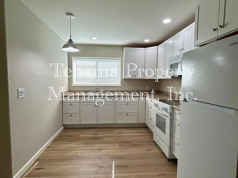 220 D St #B — Photo 6