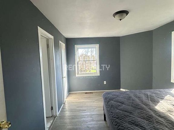 5th image of 446 Hillside Rd
