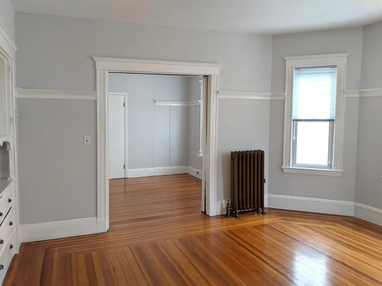 3 bed, $3,800 — Photo 2