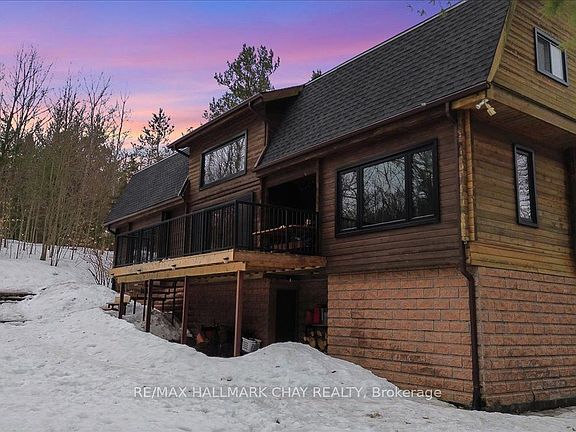 2nd image of 8361 11th Line