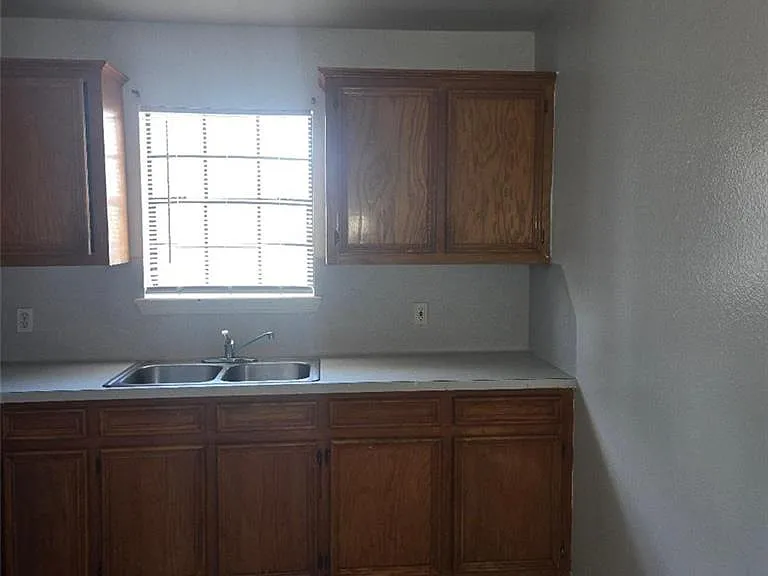 1612 Orange Ave #4 — Photo 6