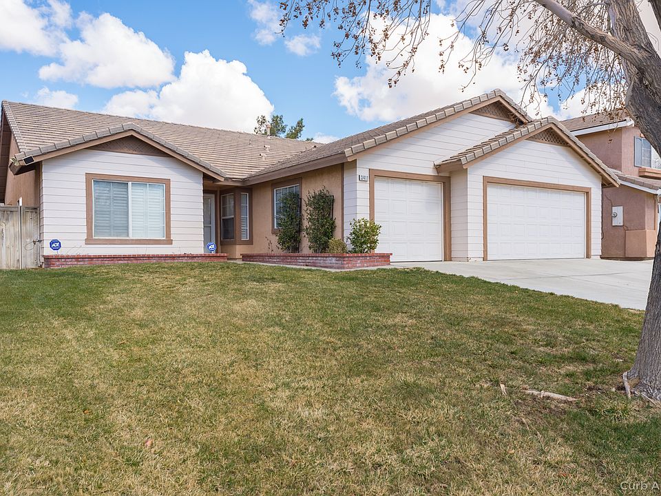 1st image of 3411 Desert Cloud Ave