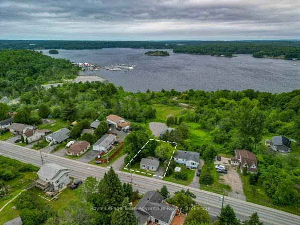 41 Emily St, Parry Sound, ON P2A 2P6