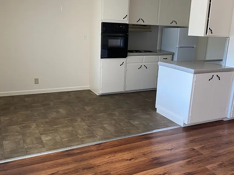 923 Tamarack — Photo 19