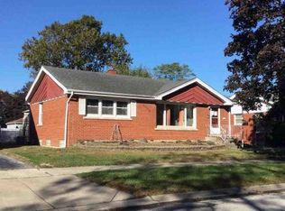 17724 Henry St, Lansing, IL 60438