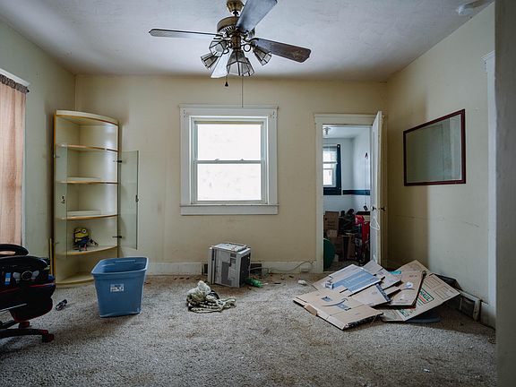 4th image of 919 Princeton Ave