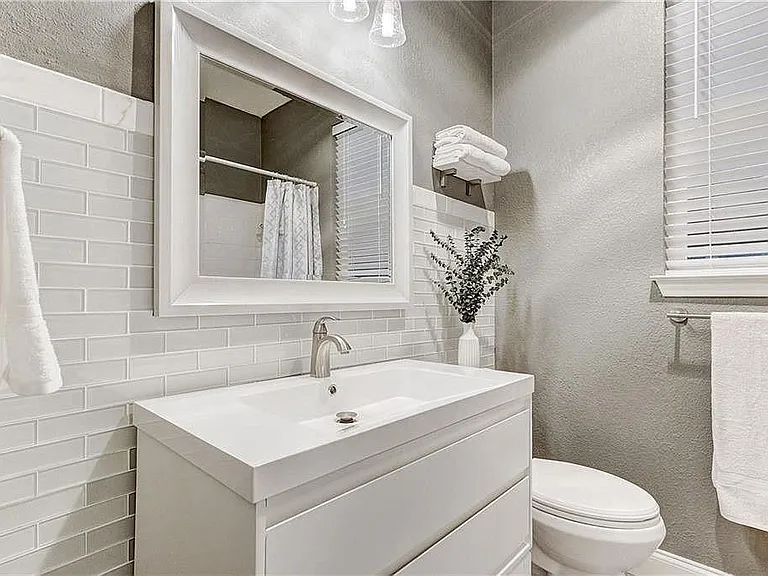 8914 Bridgewood Trl — Photo 25