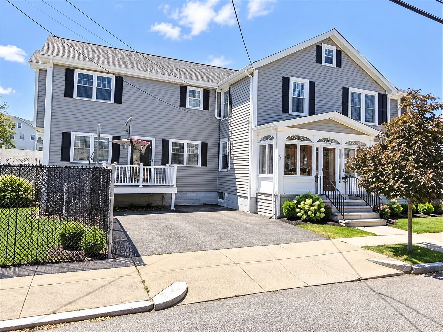 2 bed, 1.0 bath, 1000 sqft, $3,100 — Photo 1