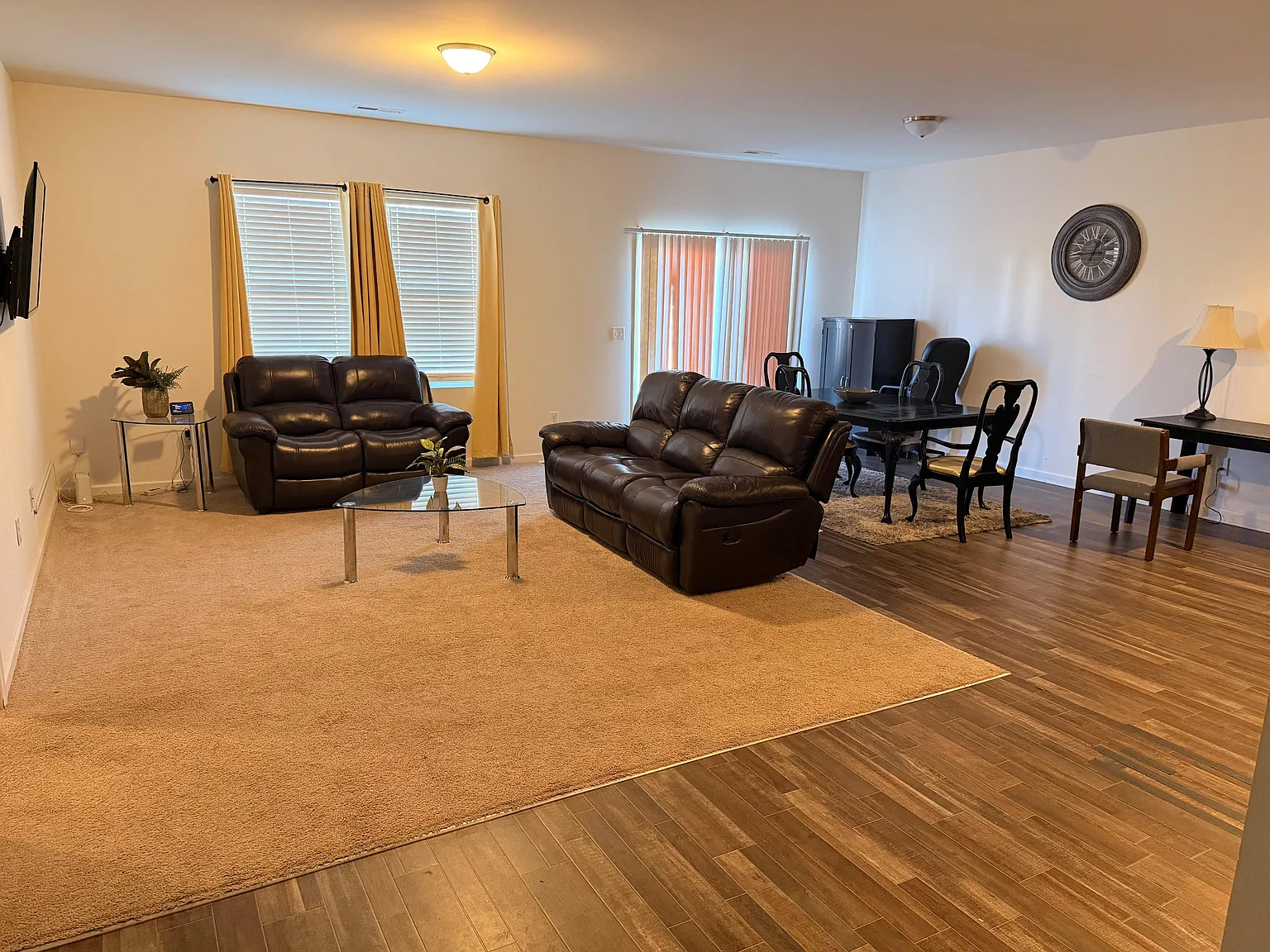 3 bed, 2.0 bath, 1589 sqft, $936 — Photo 3
