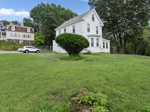 88 Ashburnham St, Fitchburg, MA 01420