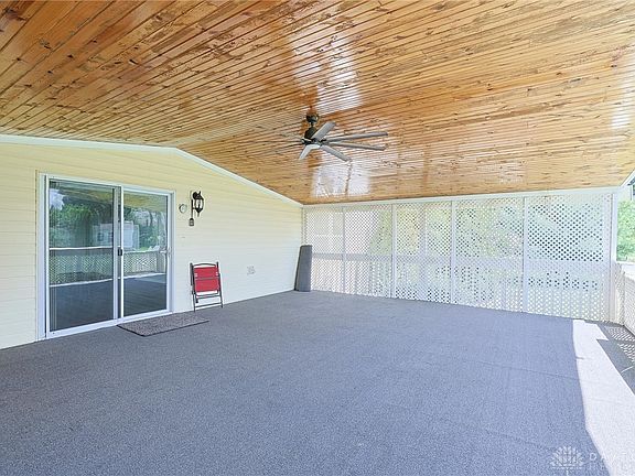 3rd image of 230 Meadowlark Ln