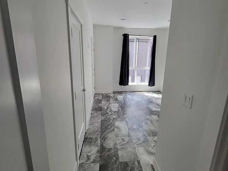 18518 96th Dr NE #D — Photo 33