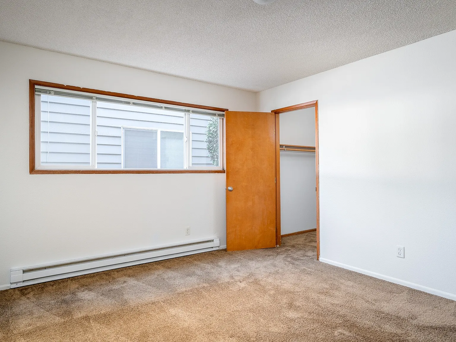 Crown East Apartments — Photo 4