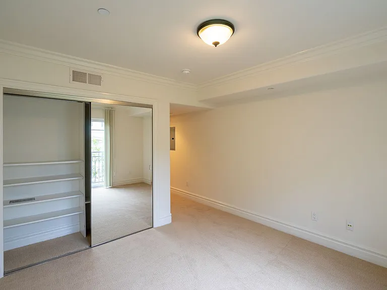 8610 Chalmers Dr — Photo 19