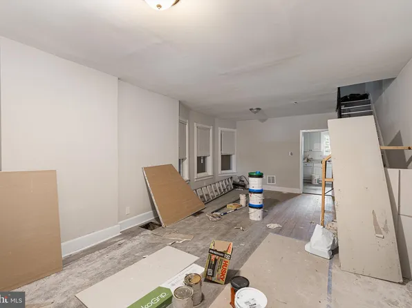 831 Stuyvesant Ave, Trenton, NJ 08618