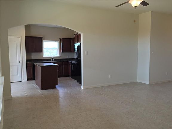 5th image of 2213 Mulberry Dr