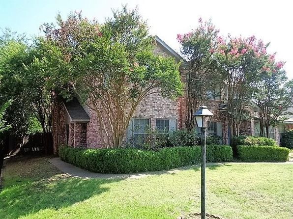 831 Ash Grove Ln