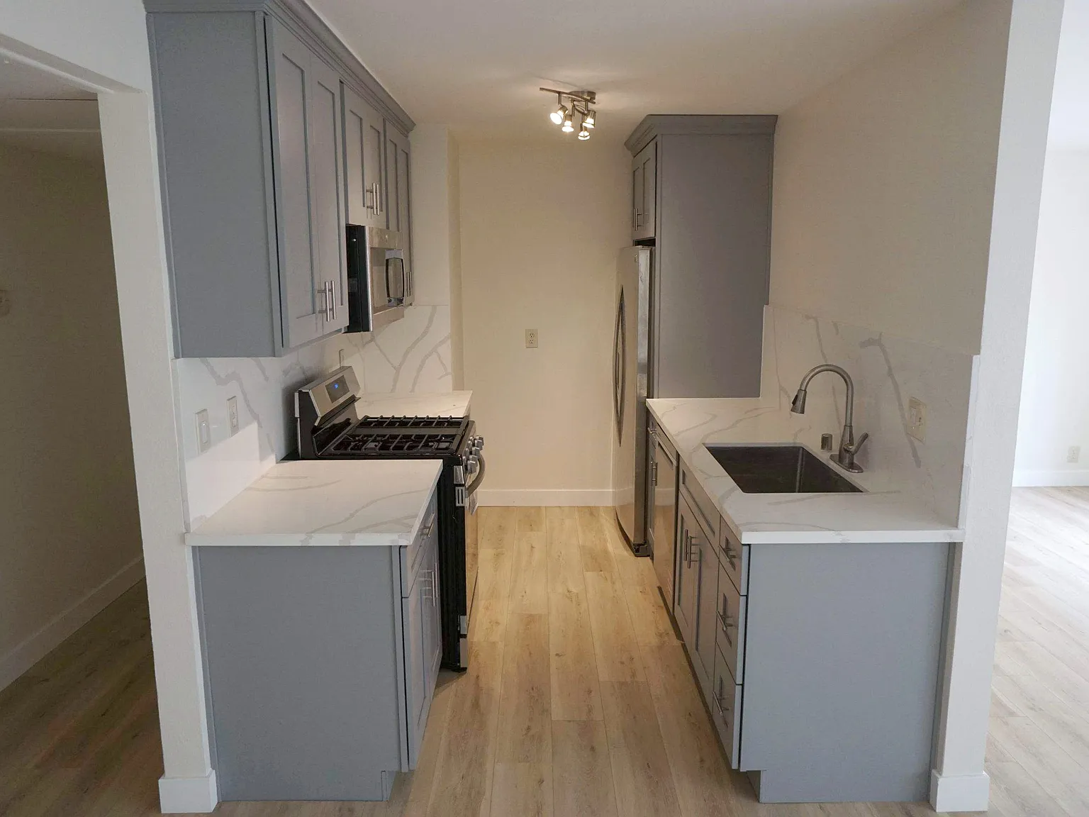 2 bed, 1082 sqft, $3,500 — Photo 4