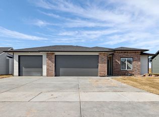 600 W Long Path Ct, Goddard, KS 67052