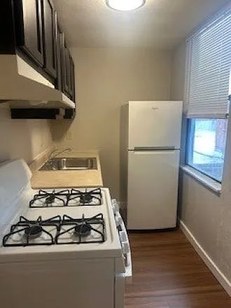 321 Ella St #12 — Photo 4