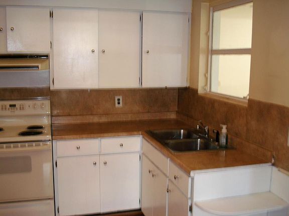 5th image of 450 N Juno Ln