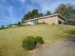 16 Herman Ave, Wheeling, WV
