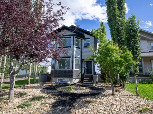213 Pinnacle Dr, Grande Prairie, AB T8W 0A9