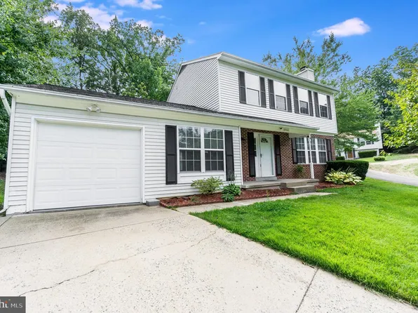 18256 Linton Ct, Dumfries, VA 22026