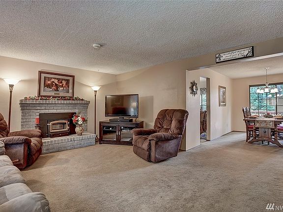 5th image of 13216 Silverhill Pl NW