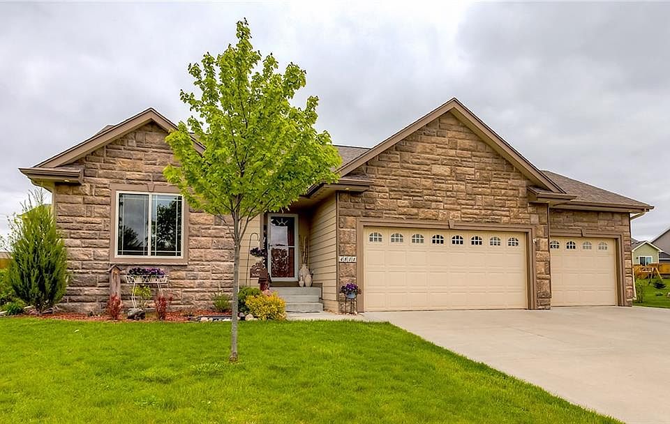 1st image of 4811 NE Hillcrest Ct