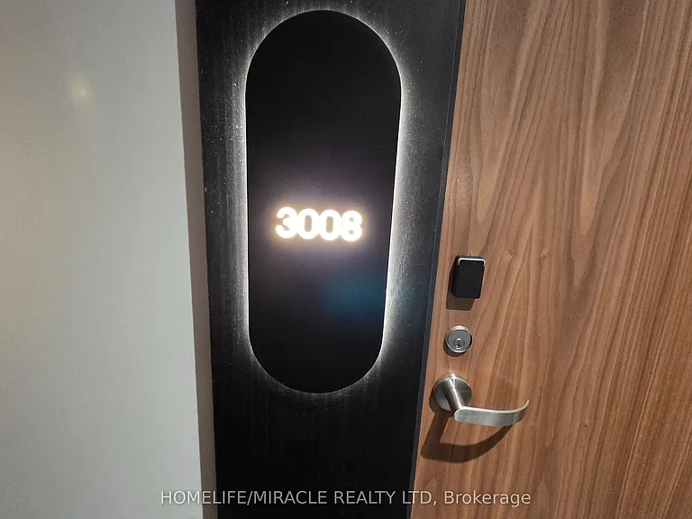 25 Wellington St S #3008 — Photo 8