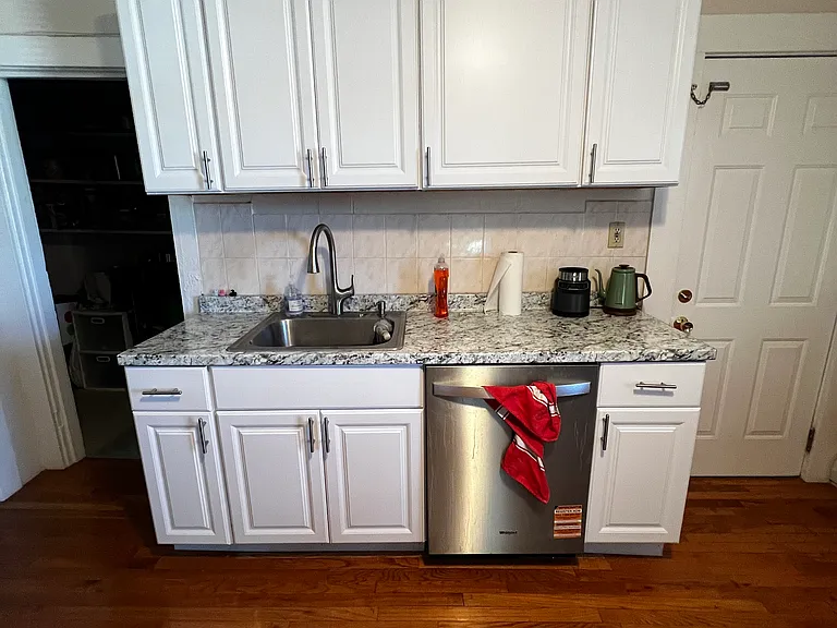 273 Pearl St #3 — Photo 30