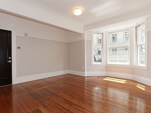 5th image of 1605 Clay St Unit 18