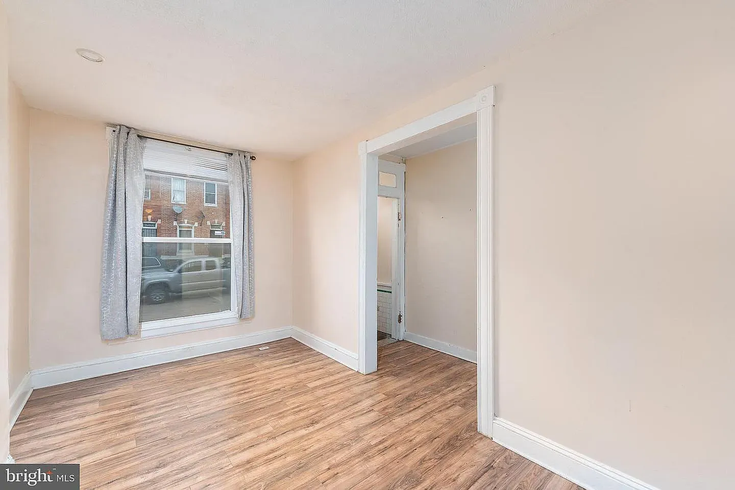 3 bed, 1092 sqft, $1,549 — Photo 3