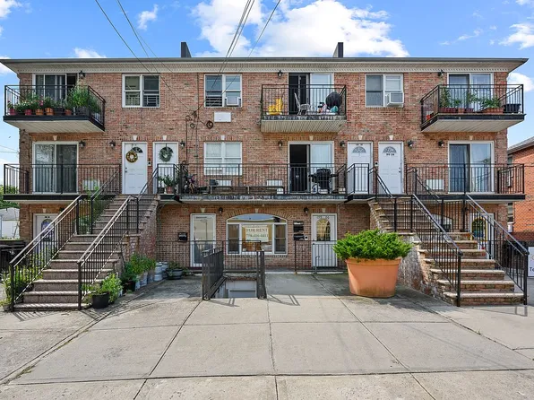 19906 47th Ave, Flushing, NY 11358