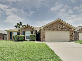 1913 Sail Fish Dr, Mansfield, TX 76063