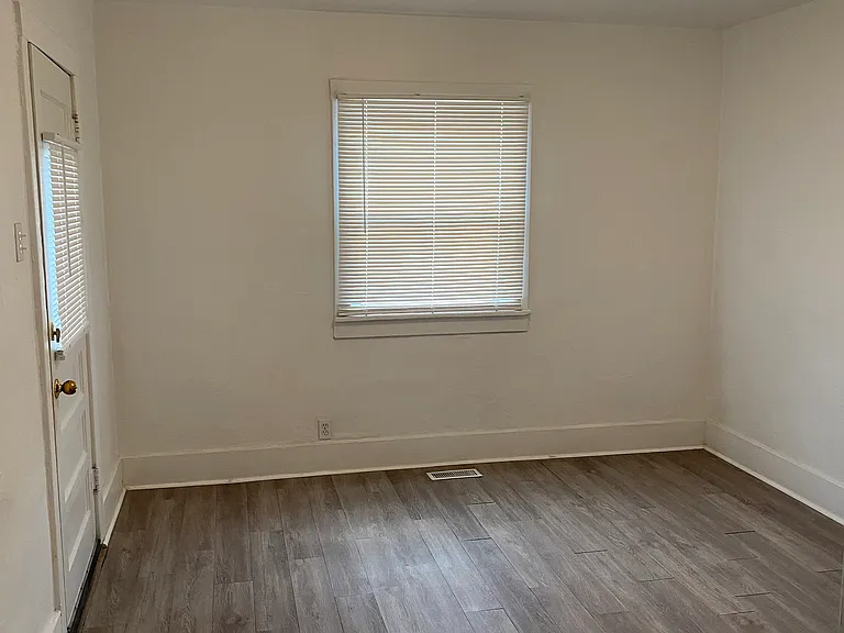 742 Belmont Ave — Photo 5