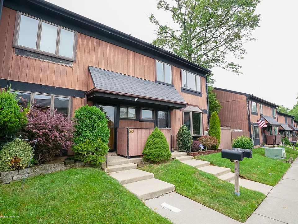 1st image of 30 Hemlock Ct