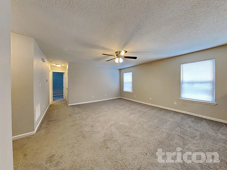 26 Kensington Ct — Photo 2