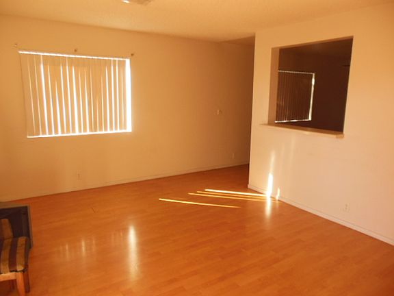 3rd image of 5181 Pioneer Ave APT 204